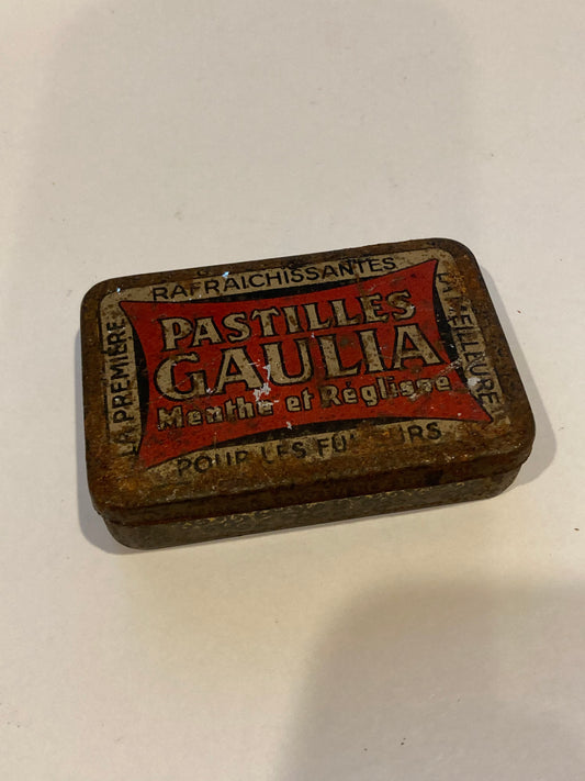 Vintage french tin box of Mint and licorice candies