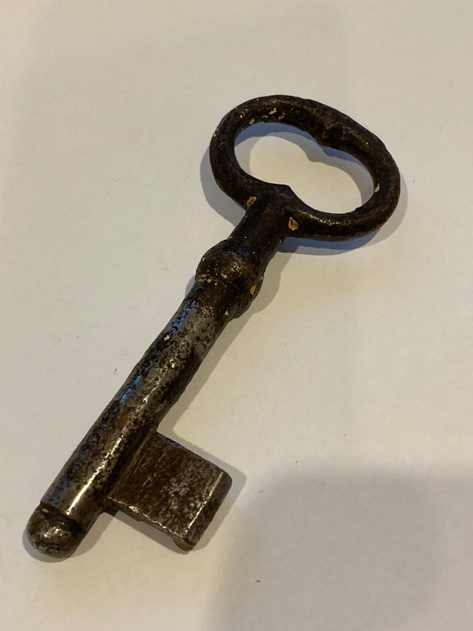 Vintage French Key